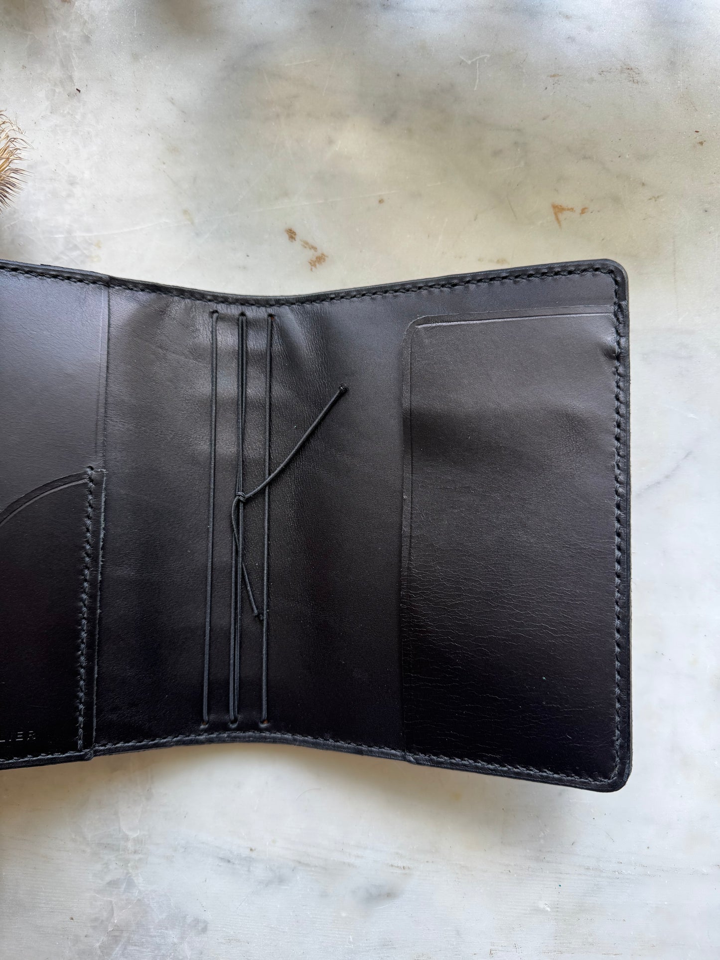 RTS Black Antiquaria Travelers Notebook