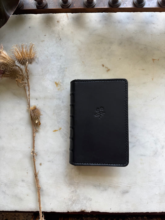 RTS Black Antiquaria Travelers Notebook