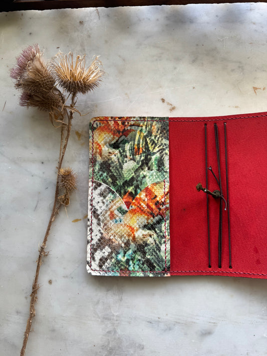 RTS Special Edition Dianthus Classics Travelers Notebook (